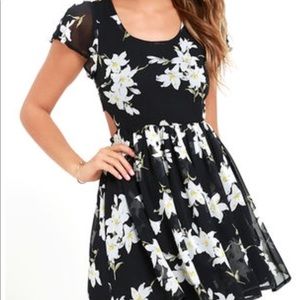 La Brea Black Floral Print Backless Lace-up Dress